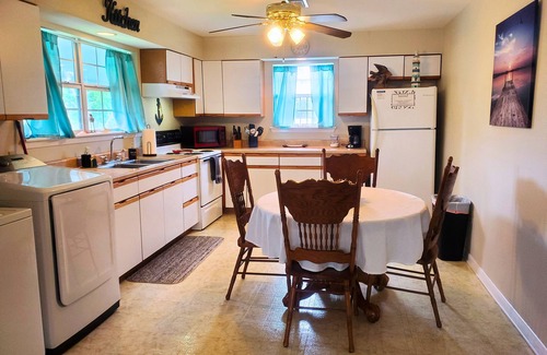 Shoreline Park House | Peaceful Waterfront Summer Escape! Private dock, 2 Kings