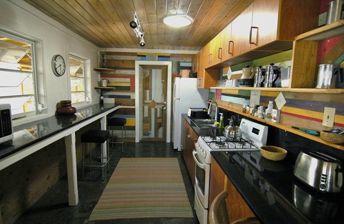 Stocking Island House | Peaceful Waterside Eco-Friendly Guest House on Stocking Island