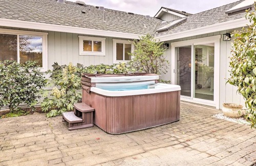 Santa Rosa House | Peaceful Windsor Retreat with Private Hot Tub!