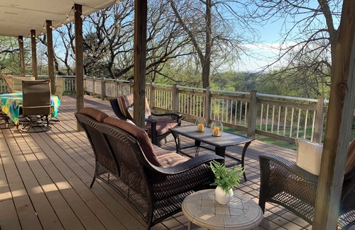 Missouri Valley House | Peacful 4-bedroom home just outisde Missouri Valley and 25 minutes from Omaha