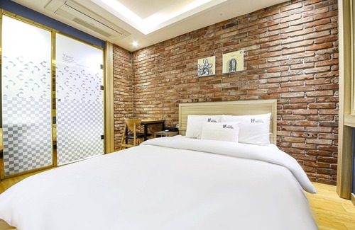 Chinju Hotel | Pearl IF