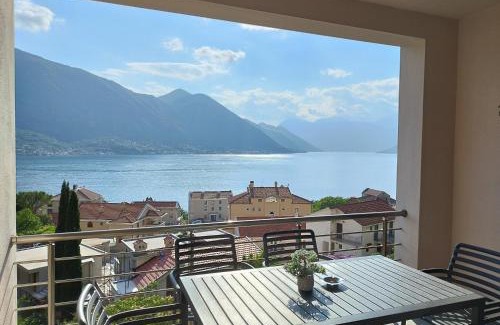 Dobrota Apartment | Pearl Shell Apartments