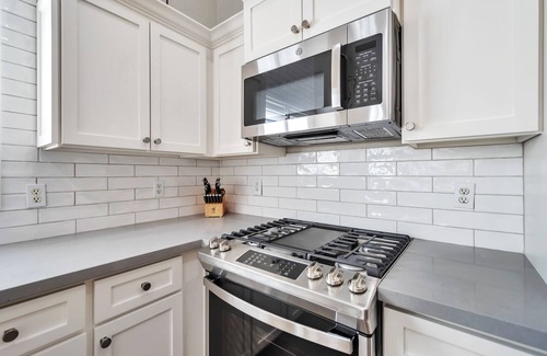 Palm Valley House | Pebblecreek 55+ Resort. Virtually brand new condition!