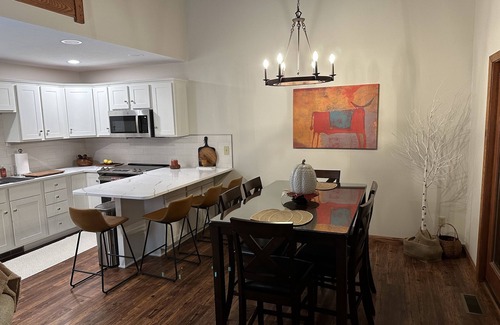 Clymer Condo | Peek’n Peak Ski Resort 3+bed 3 bath Condo, updated 2,00O sq feet walk to slopes