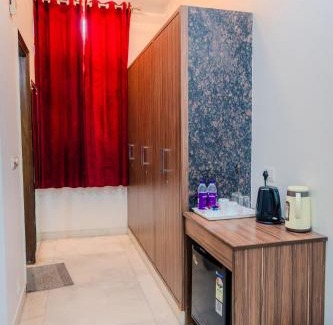 Malviya Nagar Bed & Breakfast | Peepal Tree Residency
