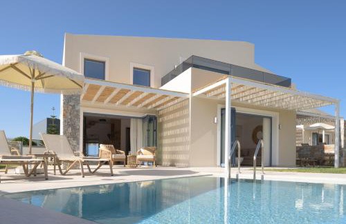 Kavros House | Pelagias Loft Villas Heated pool
