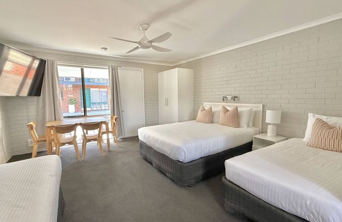 Merimbula Hotel | Pelican Motor Inn