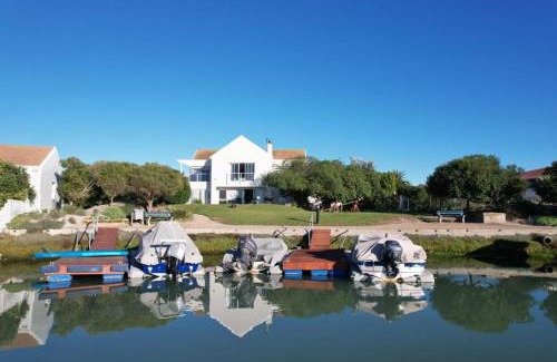 Port Owen Apartment | PelicanStay