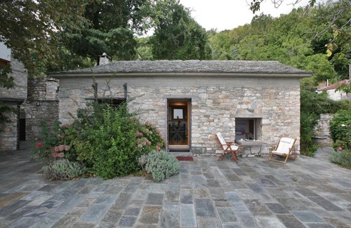 Vizitsa Ski Chalet | Pelion Belvedere - The Modern Cottage