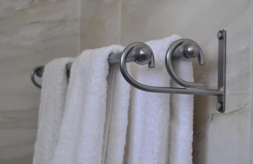 Harare House | Pemabwe Guest Lodge