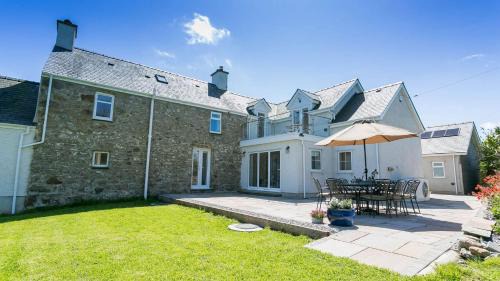 Llangefni House | Pen y Fan Bellaf