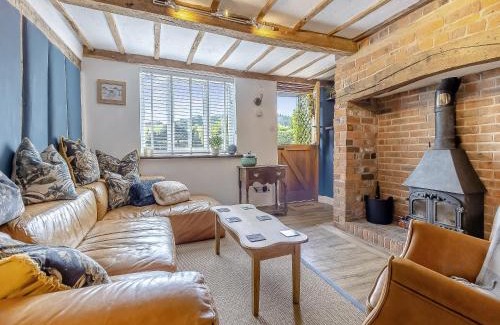 Kingswood House | Pen Y Groes