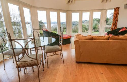 Helford House | Penarvon House