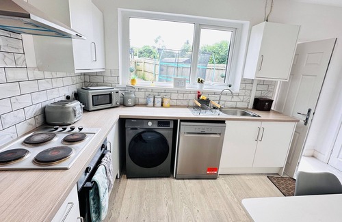 Tremorfa House | Pengam House