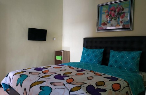 Oro Oro Ombo Hotel | Penginapan Kahan