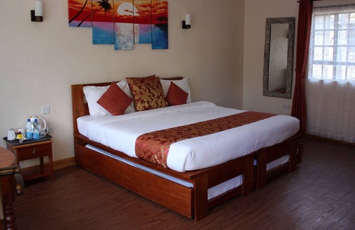 Nanyuki House | Penguin House Nanyuki