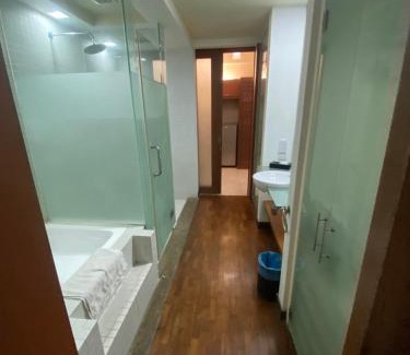 Bukit Damansara Apartment | Peninsula Residences All Suite Hotel