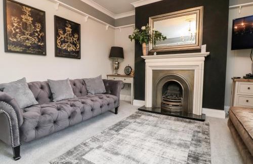 Launceston House | Penlaurel