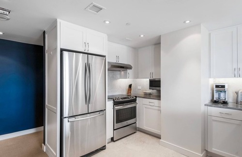 Penn Quarter Apartment | Penn Qtr 1BR w/Great Views + Gym, near Metro by Blueground