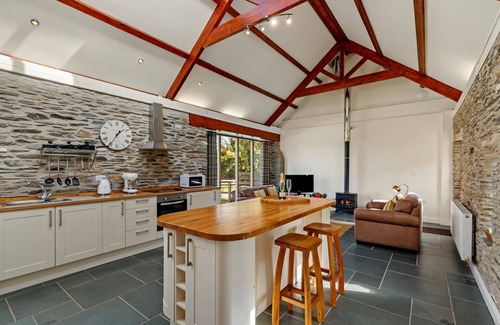 Crymych Cottage | Penpedwast Upper Barn, Newport