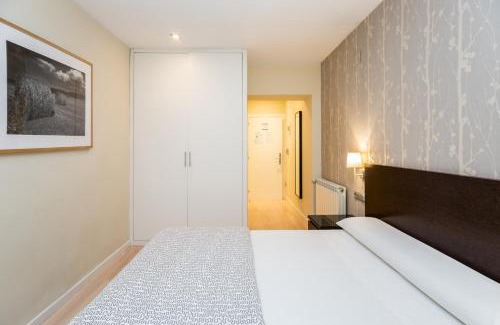 Gros House | Pensión Altair