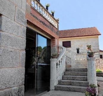 Tui House | Pensión Ponte das Febres