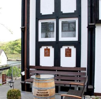 Ellenz House | Pension Basten