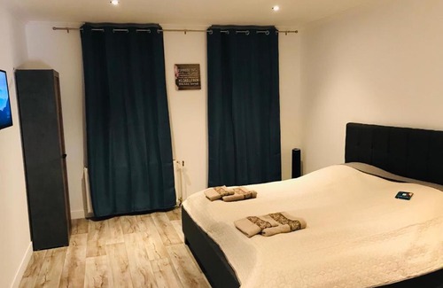 Neustrelitz House | Pension Cherie
