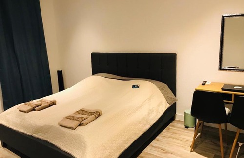 Neustrelitz House | Pension Cherie