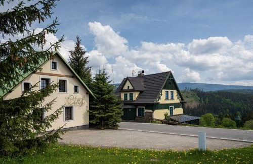 Strazne Apartment | Pension Cirf