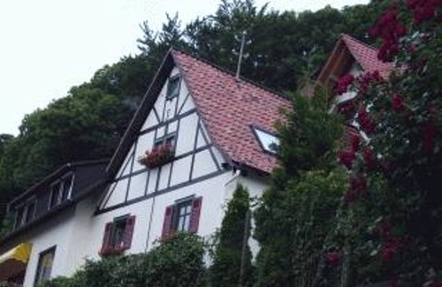 Dorrenbach Apartment | Pension/ferienwohnung Haus Kastanienwald - Appartement/fewo, Dusche, WC, Nichtraucher