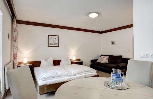Maishofen House | Pension Forsthof