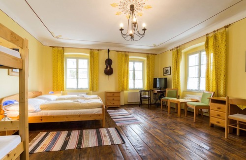 Cesky Krumlov House | Pension Gardena Kaplická 21