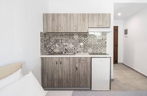 Agia Paraskevi House | Pension Strawberry