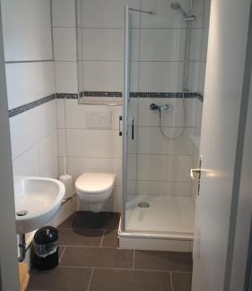 Holzminden Bed & Breakfast | Pension Weseraue