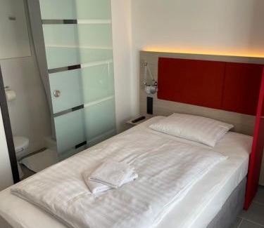 Wolfsburg House | Pension Wob