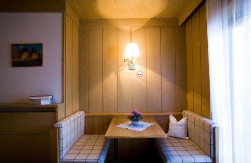 Colfosco Hotel | Pensione Haus Erica