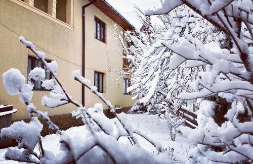 Sadova House | Pensiunea La Muncel