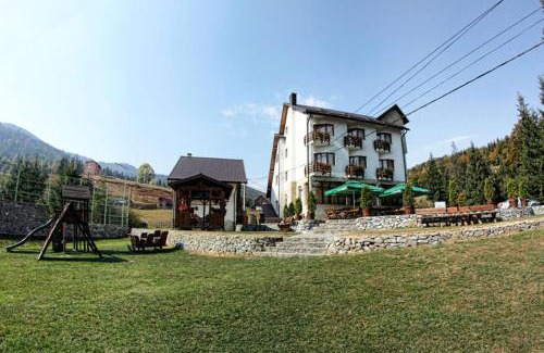 Arieseni House | Pensiunea Vraja Muntelui