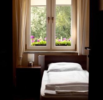 Zagan House | Pensjonat i Restauracja Bartosz