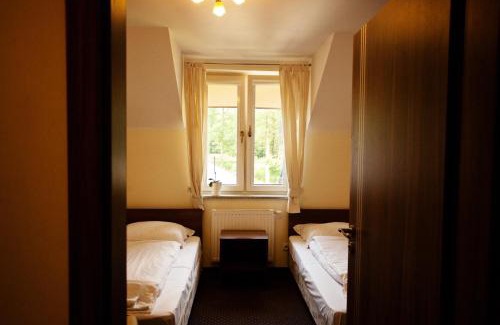 Zagan House | Pensjonat i Restauracja Bartosz