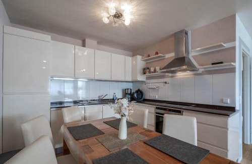 Uhldingen-Muehlhofen Apartment | Penthaus Schlossbühl