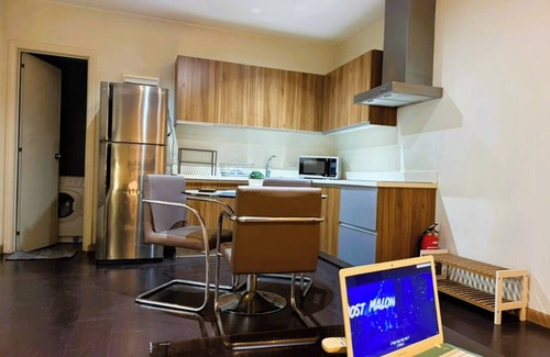 Downtown Apartment | Penthouse 2 bedroom unit with balcony