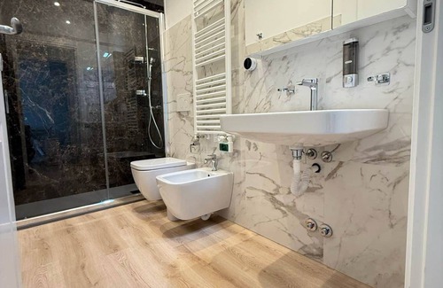 Zona Risorgimento Apartment | Penthouse Apartment Arco della Pace - POG 2-4