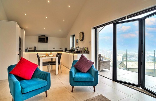 Teignmouth Apartment | Penthouse apartment in Teignmouth, No Deposit