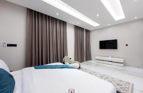 Agbogba Apartment | PENTHOUSE at THE ROSEDALE