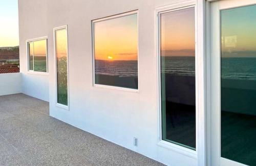 Puerto Nuevo Condo | Penthouse - Luxury Oceanfront - Mar de Crystal