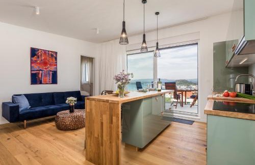 Susica Apartment | Penthouse SeaByMe with 2 Terraces