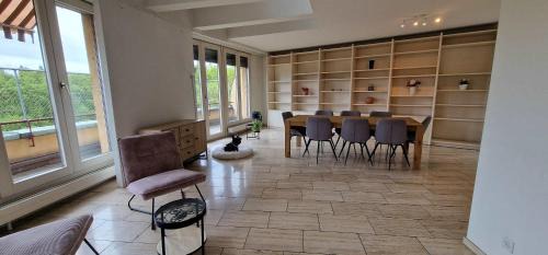 Center Apartment | Penthouse with jacuzzi, sauna and rooftop