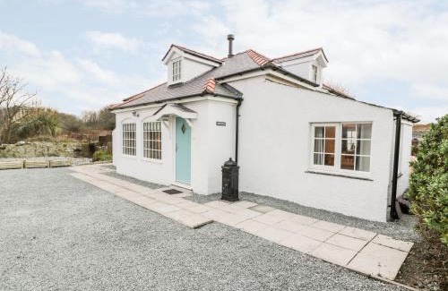 Holyhead House | Pentowyn
